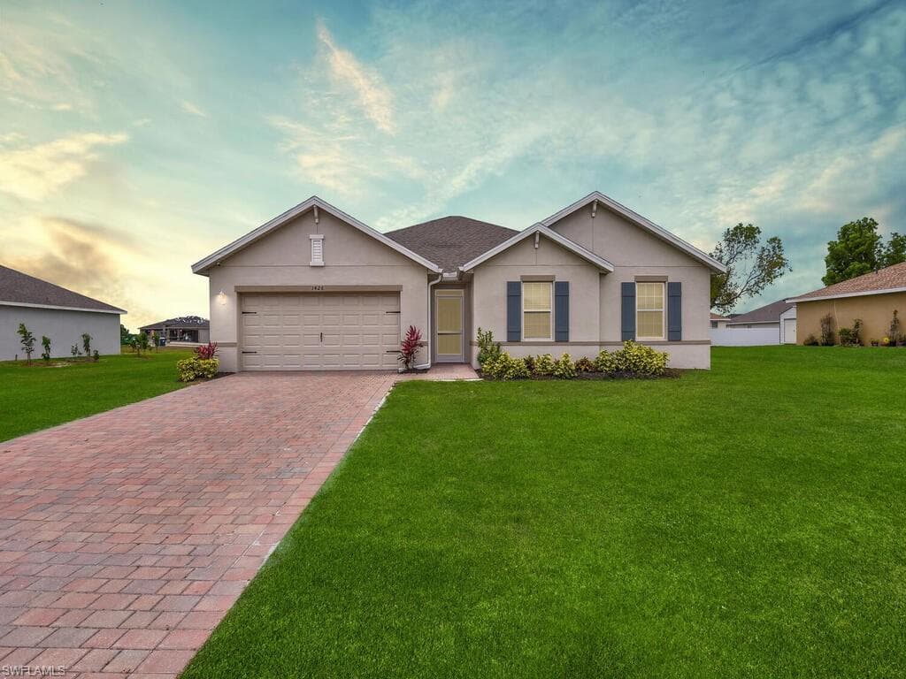 1426 SW Embers TER CAPE CORAL, FL 33991