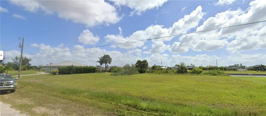 2902 NW 6th TER CAPE CORAL, FL 33993