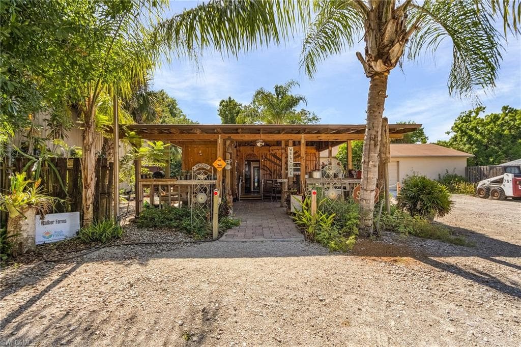 17131 Slater RD NORTH FORT MYERS, FL 33917