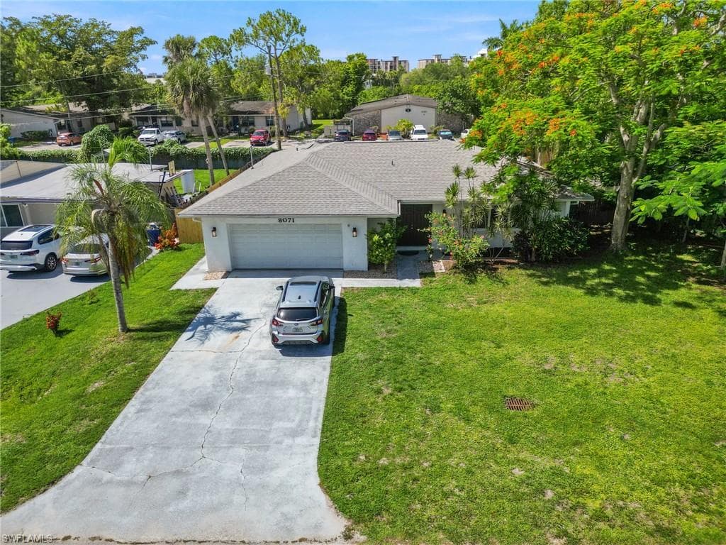 8071 Cleaves RD NORTH FORT MYERS, FL 33903