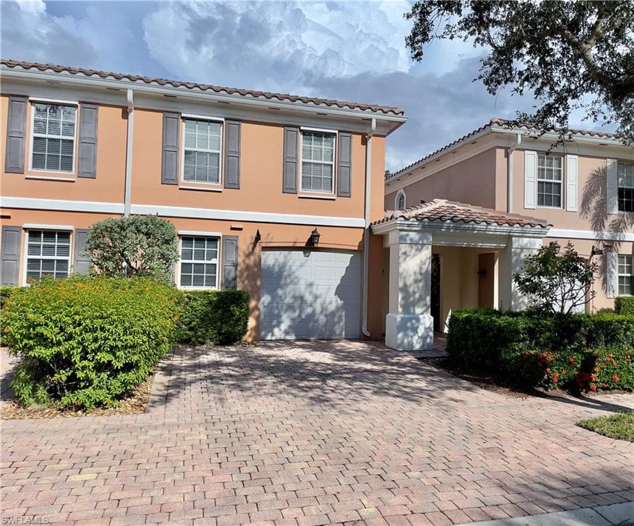5601 Cove CIR NAPLES, FL 34119