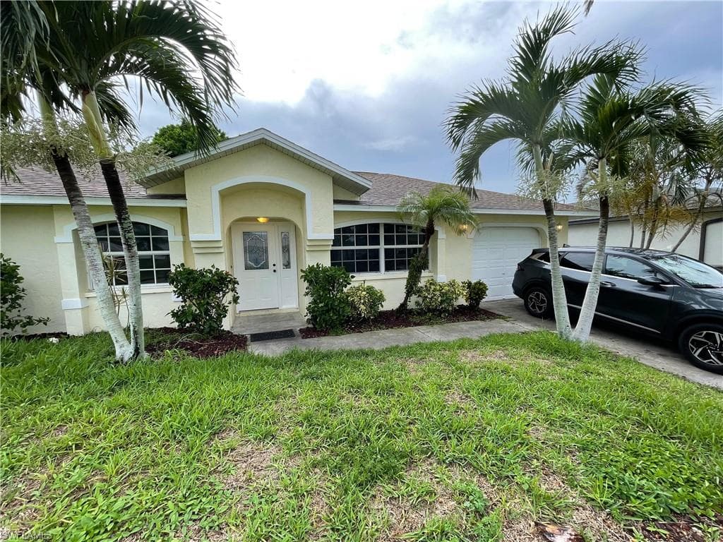 2712 SW 2nd AVE CAPE CORAL, FL 33914