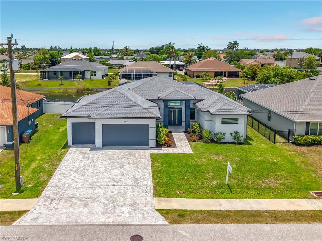 620 SW 26th ST CAPE CORAL, FL 33914