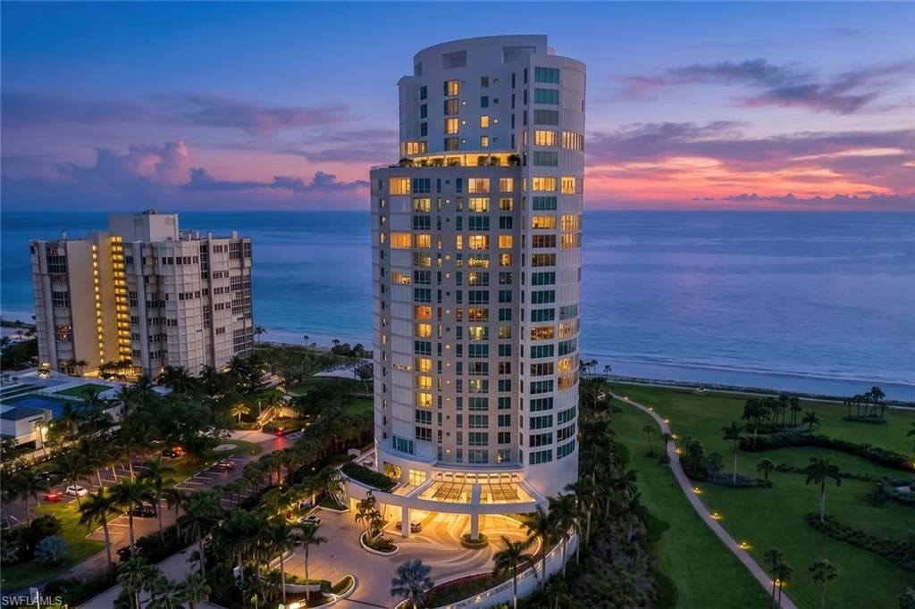 4101 Gulf Shore BLVD N 17N NAPLES, FL 34103