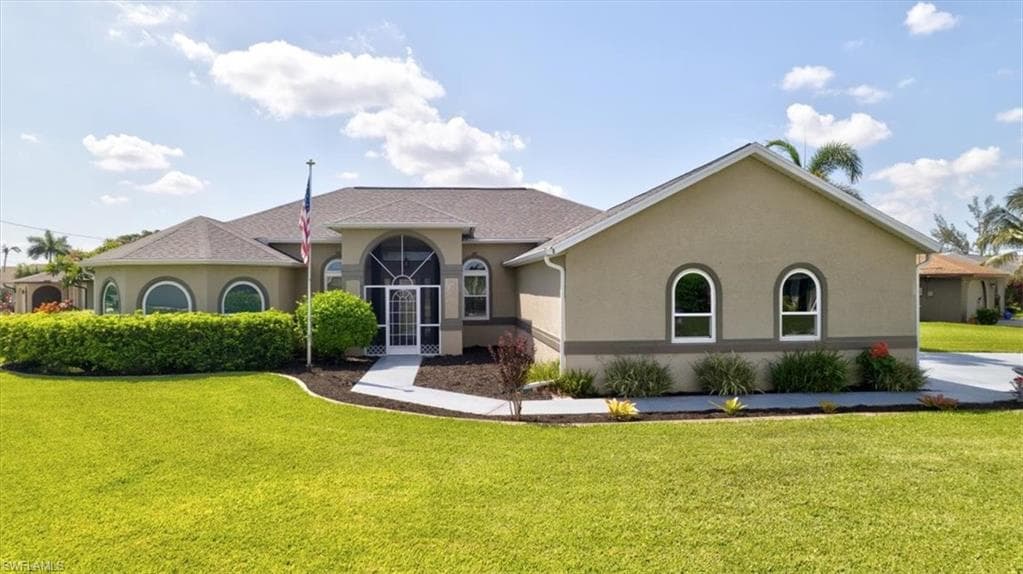 420 SE 32nd ST CAPE CORAL, FL 33904
