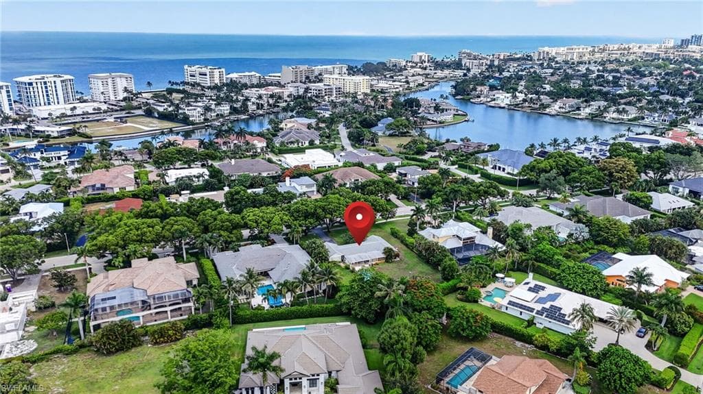 1608 Crayton RD NAPLES, FL 34102