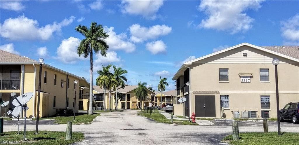 5315 Summerlin RD 1506 FORT MYERS, FL 33919