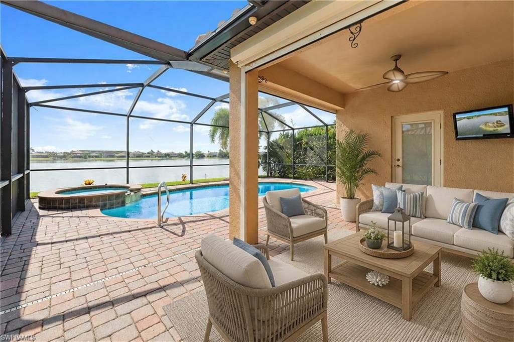 2769 Via Piazza LOOP FORT MYERS, FL 33905