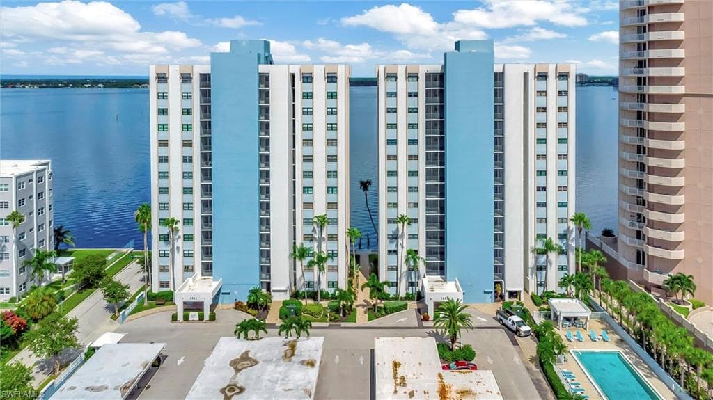 1901 Clifford ST 1001 FORT MYERS, FL 33901