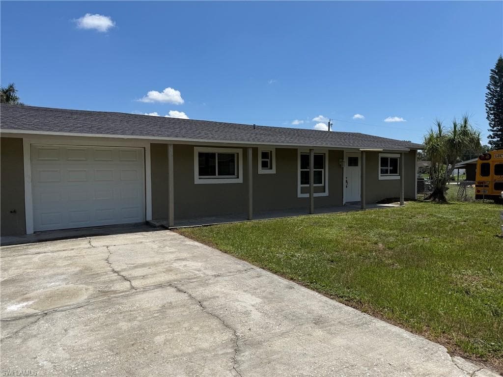 2199 Wyandotte AVE ALVA, FL 33920