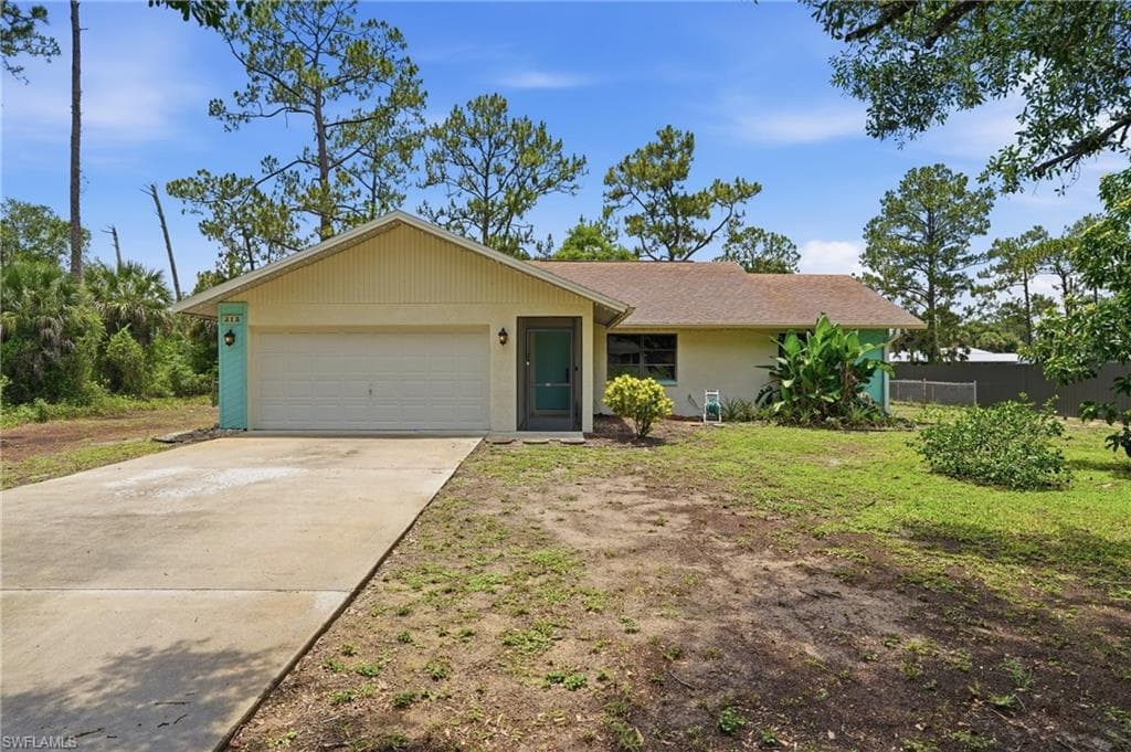 315 Roosevelt AVE LEHIGH ACRES, FL 33936