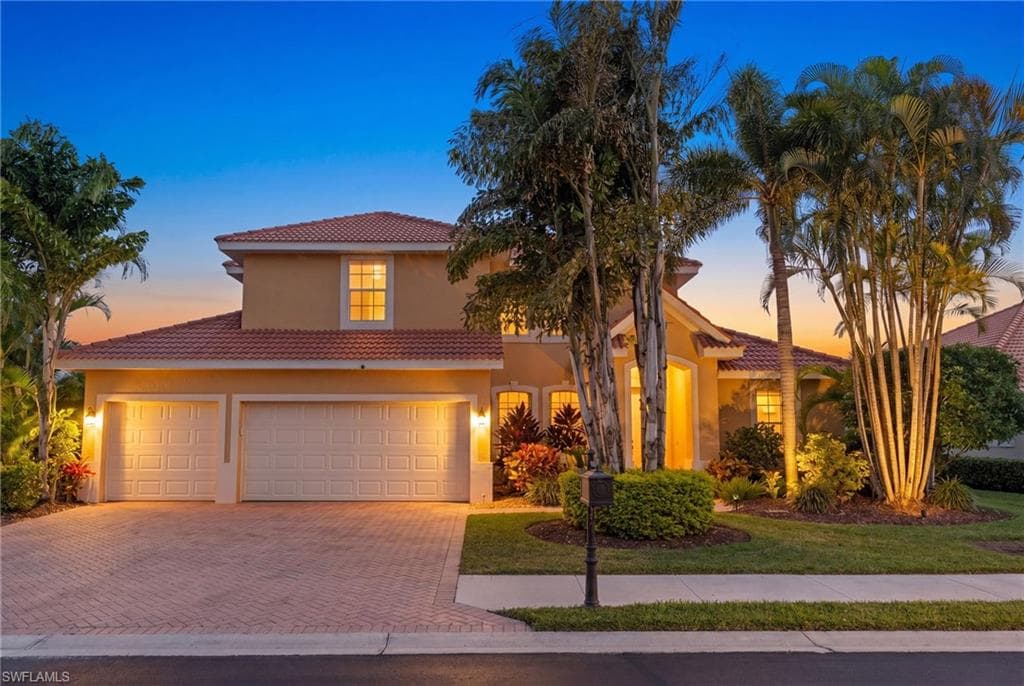 5005 Old Pond DR NAPLES, FL 34104