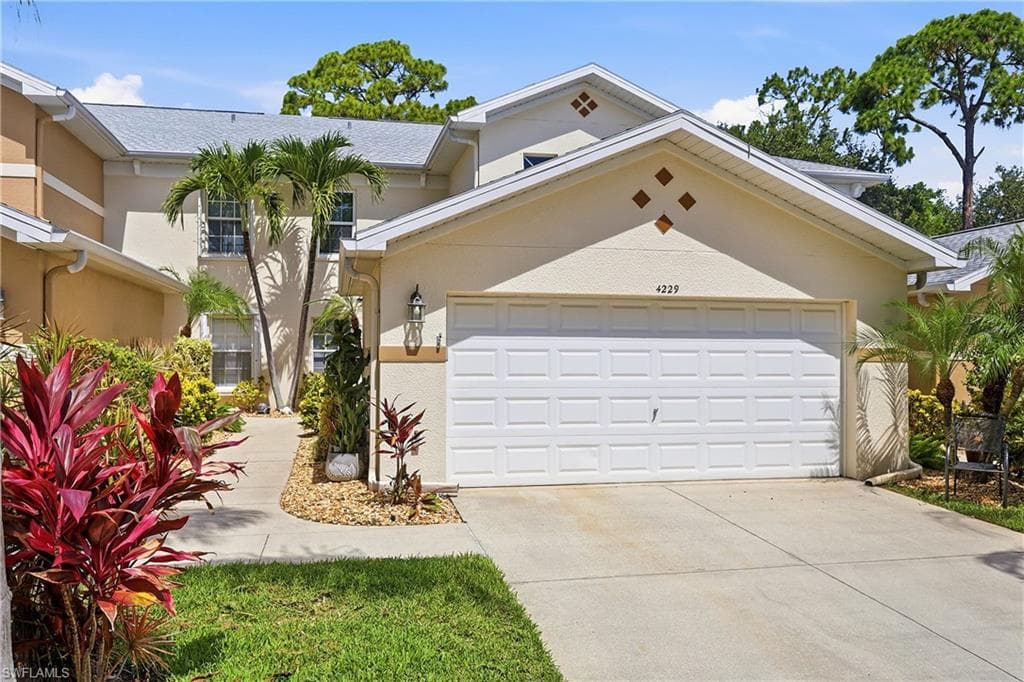 4229 Tequesta DR ESTERO, FL 33928