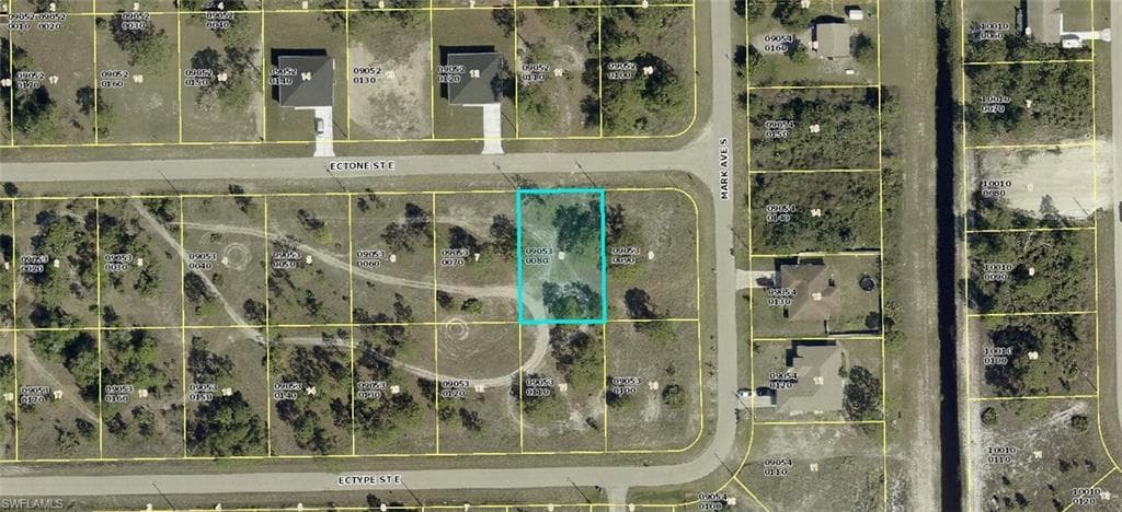 1120 Ectone ST E LEHIGH ACRES, FL 33974