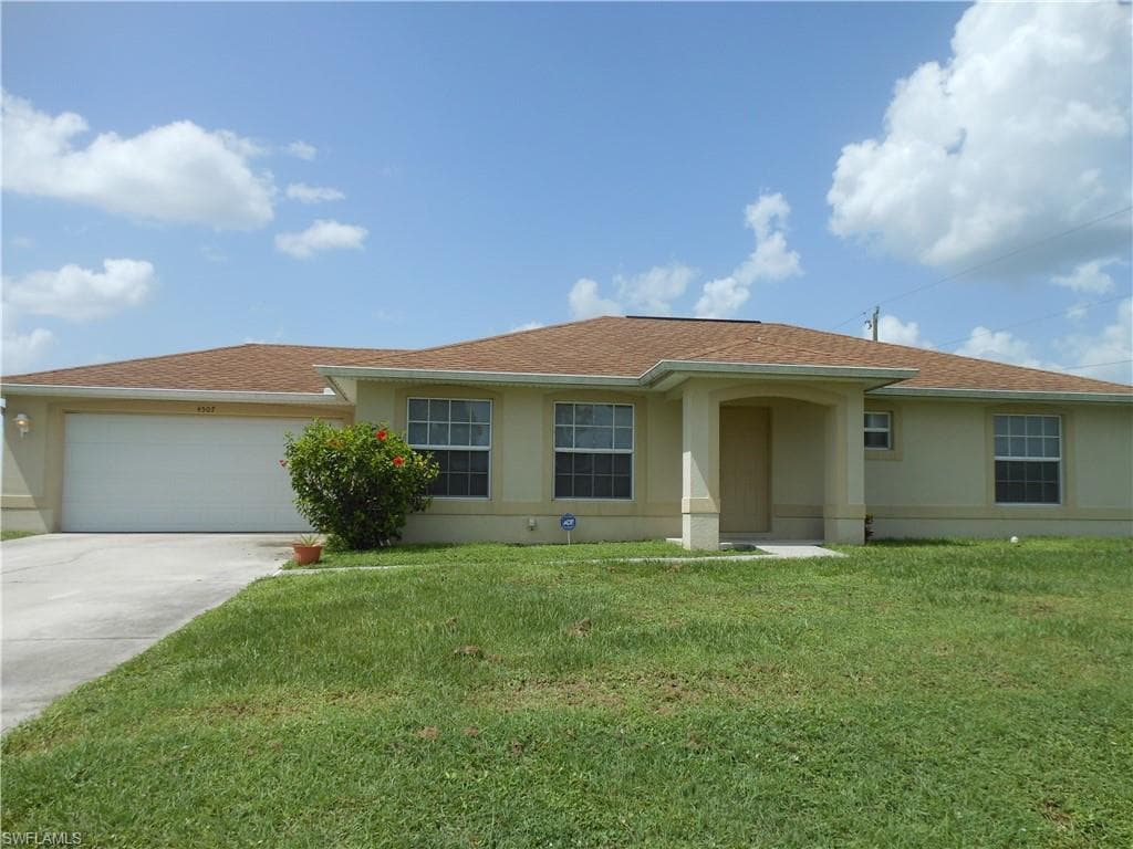 4507 E 13th ST LEHIGH ACRES, FL 33972
