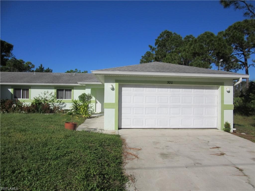 922 Eisenhower BLVD LEHIGH ACRES, FL 33974