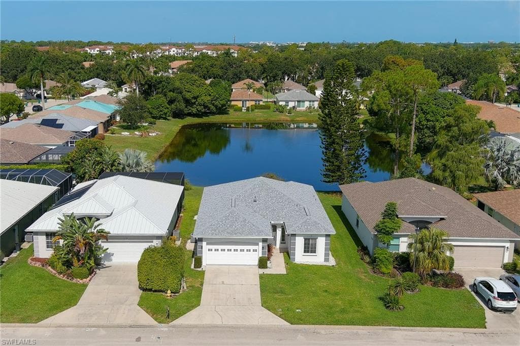 223 Stanhope CIR NAPLES, FL 34104