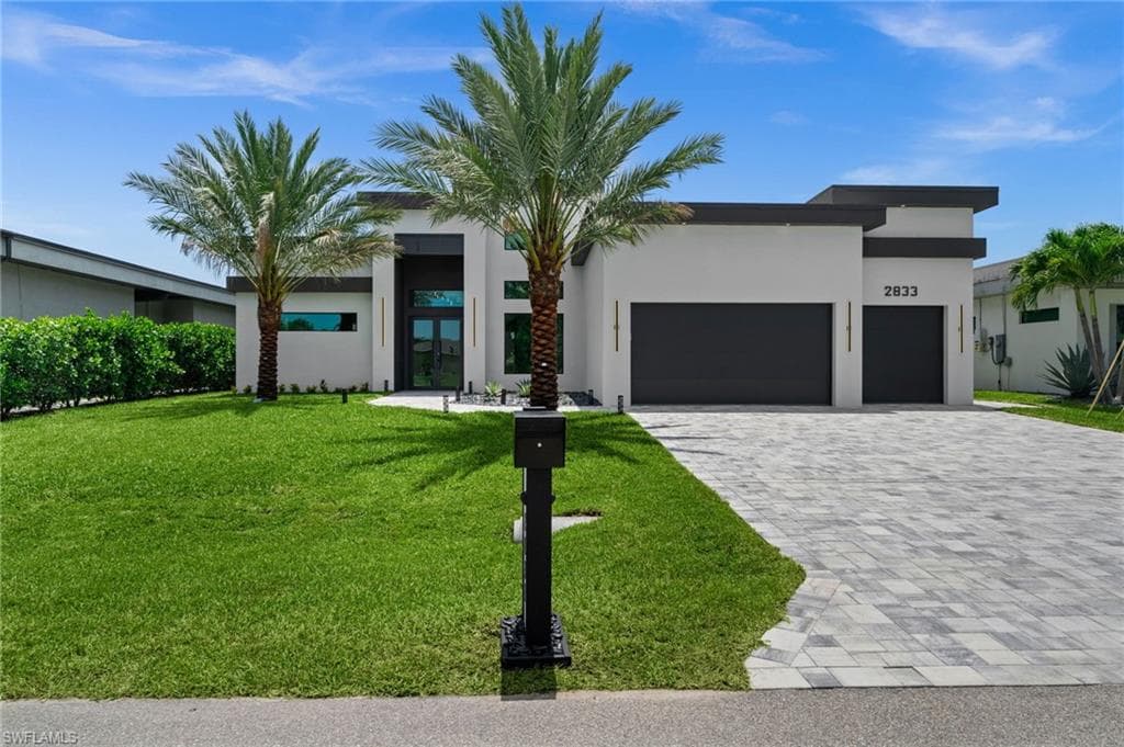 2833 SW 17th PL CAPE CORAL, FL 33914