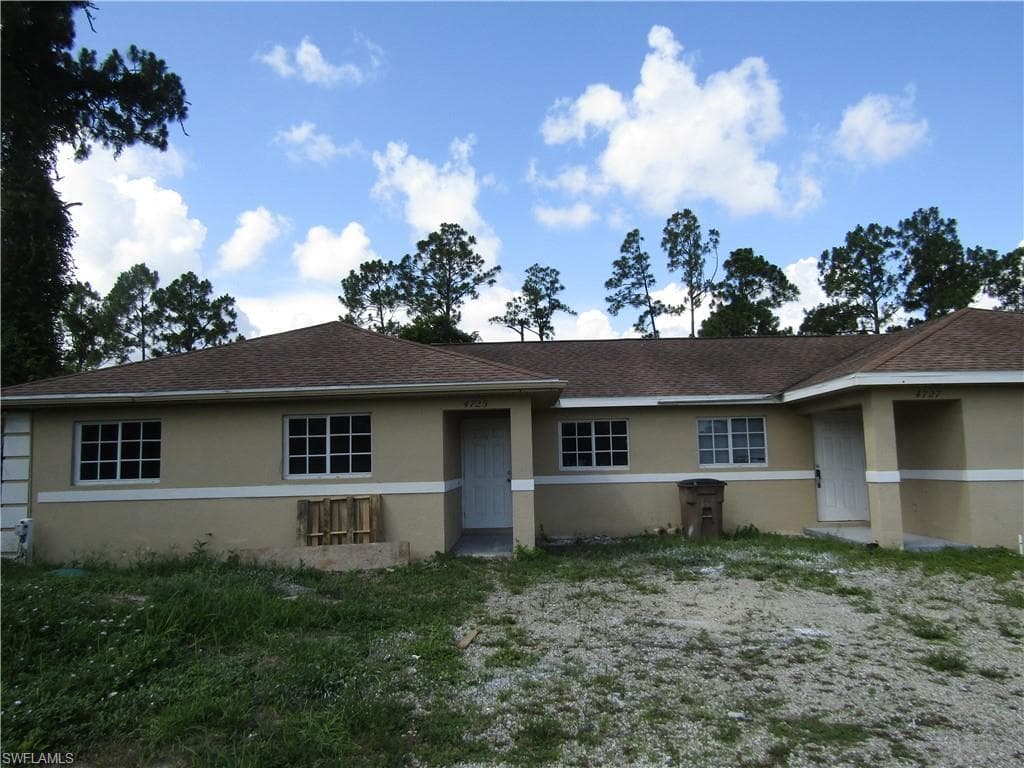4527 28th ST SW LEHIGH ACRES, FL 33973