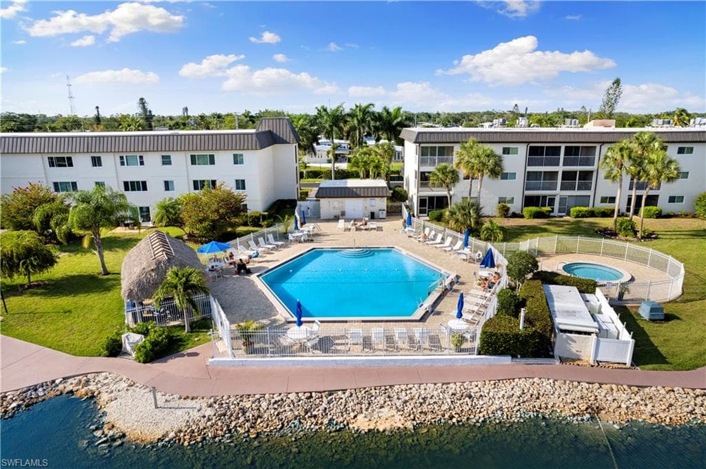 1008 Manatee RD G103 NAPLES, FL 34114
