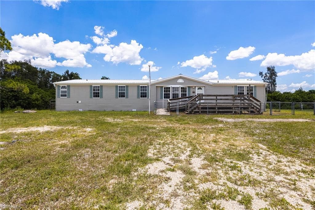 10550 Sharon DR NORTH FORT MYERS, FL 33917
