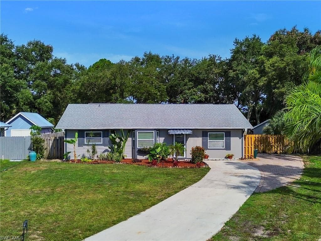 11870 Imperial Pines WAY BONITA SPRINGS, FL 34135