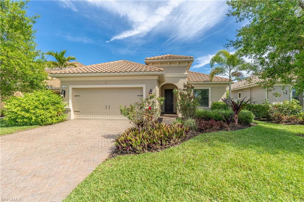 3549 Canopy CIR NAPLES, FL 34120