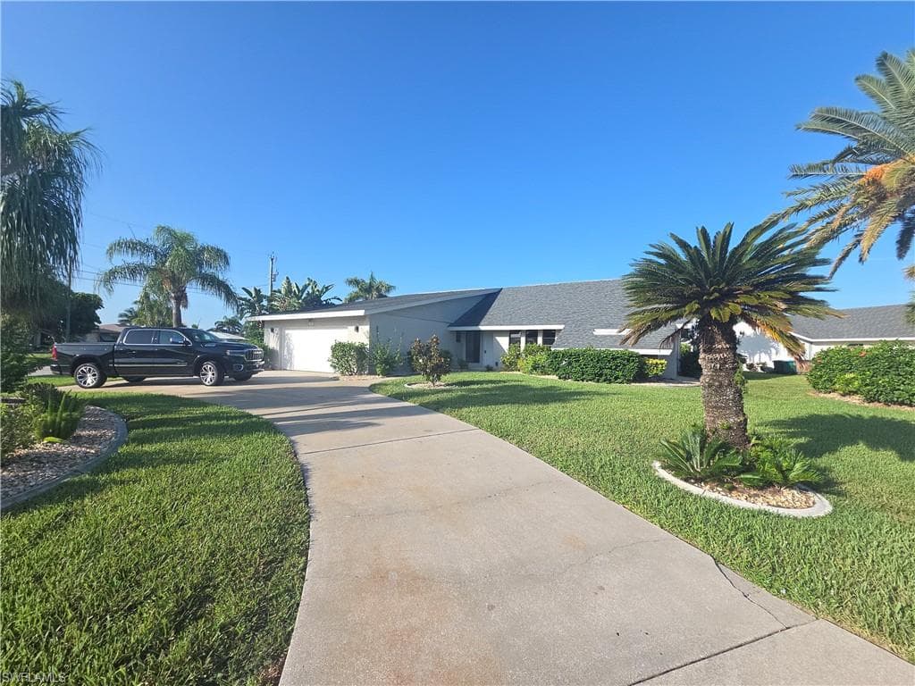 1922 SE 26th TER CAPE CORAL, FL 33904