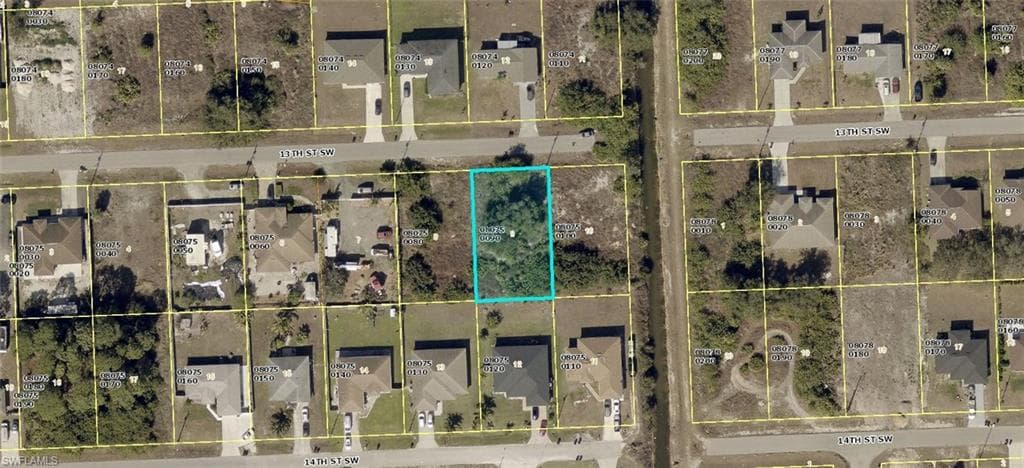 4003 13th ST SW LEHIGH ACRES, FL 33976