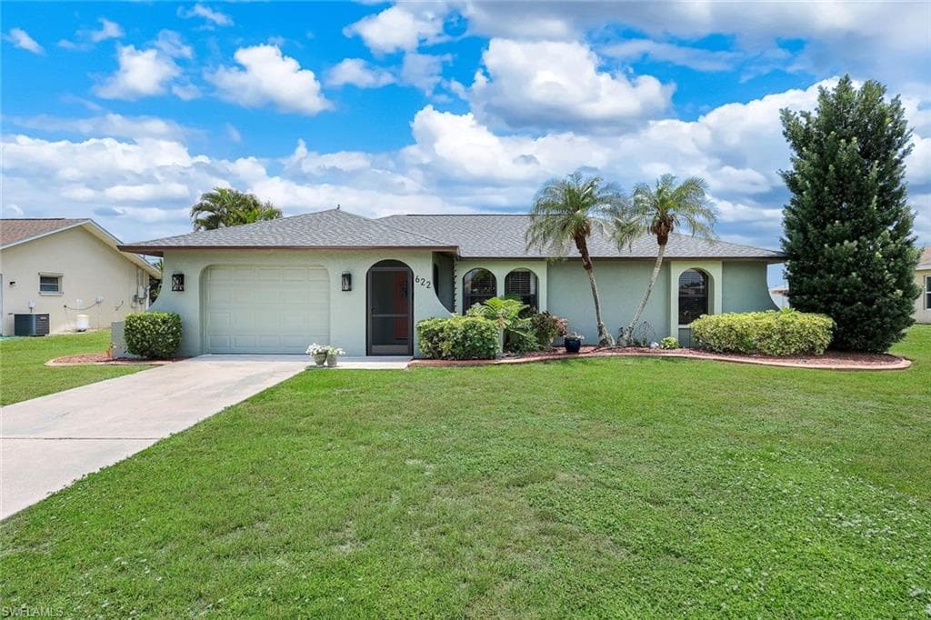 622 SW 22nd TER CAPE CORAL, FL 33991
