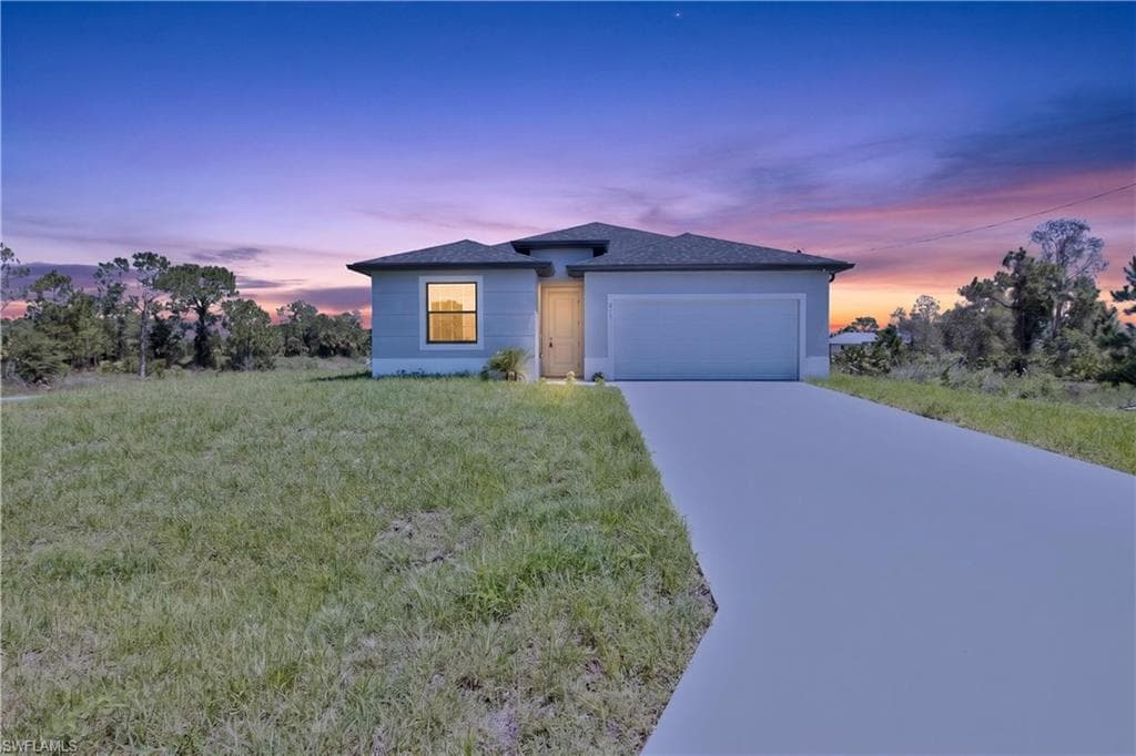 911 Panda DR LEHIGH ACRES, FL 33974