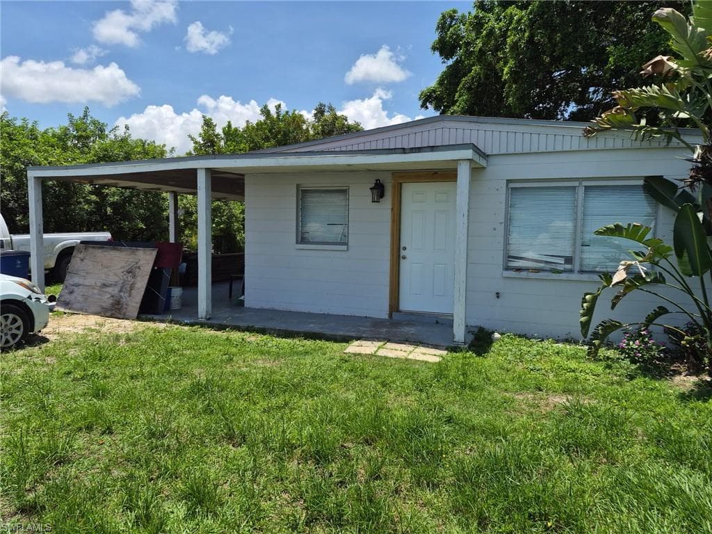 1002 Adams AVE LEHIGH ACRES, FL 33936