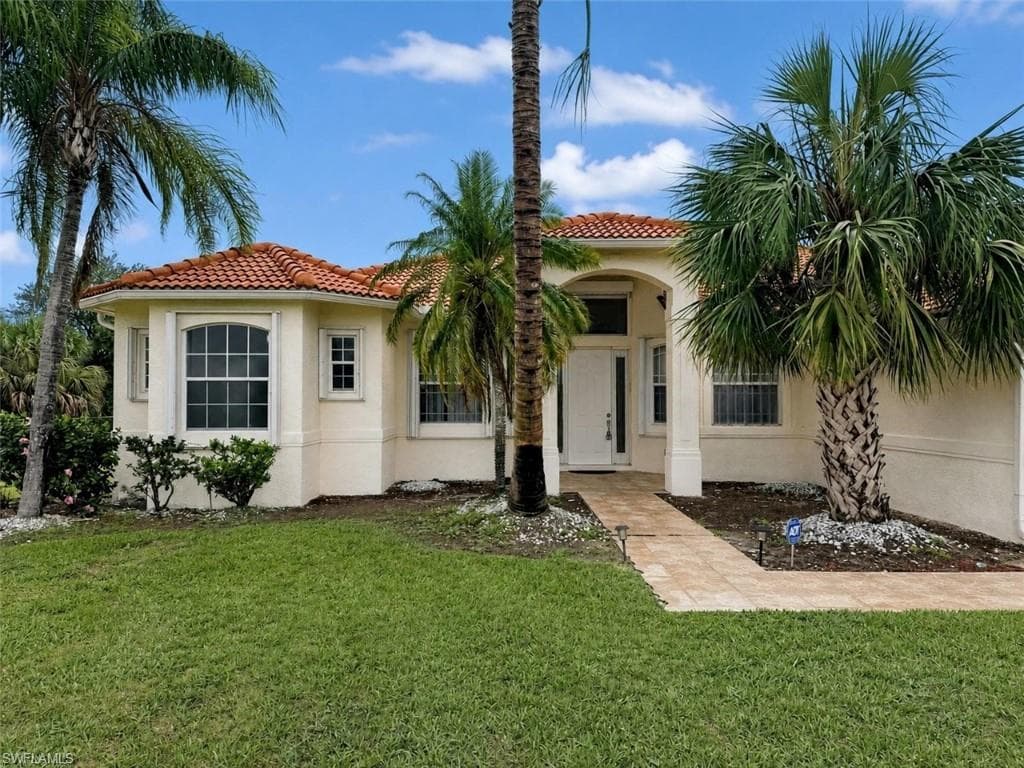 4775 8th ST NE NAPLES, FL 34120