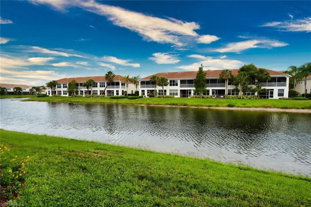1172 Oxford LN 27 NAPLES, FL 34105
