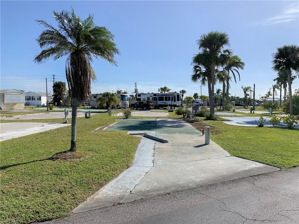 19681 Summerlin #208 RD FORT MYERS, FL 33908