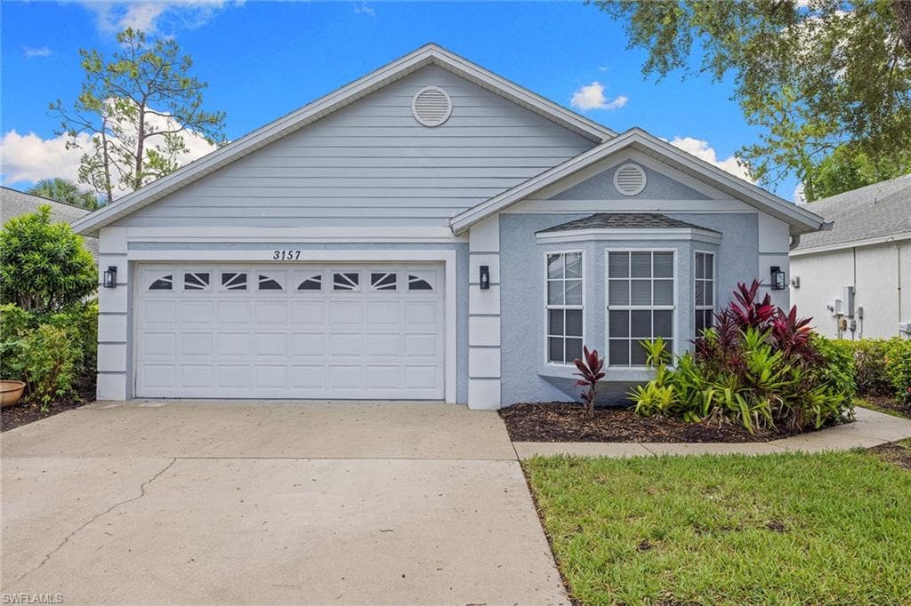 3157 Carriage CIR NAPLES, FL 34105