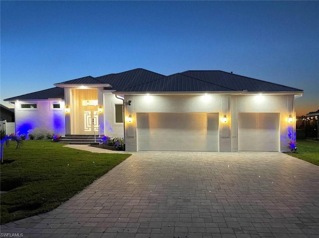 1426 SE 43rd TER CAPE CORAL, FL 33904