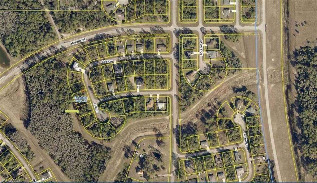 8027 Life CIR LABELLE, FL 33935