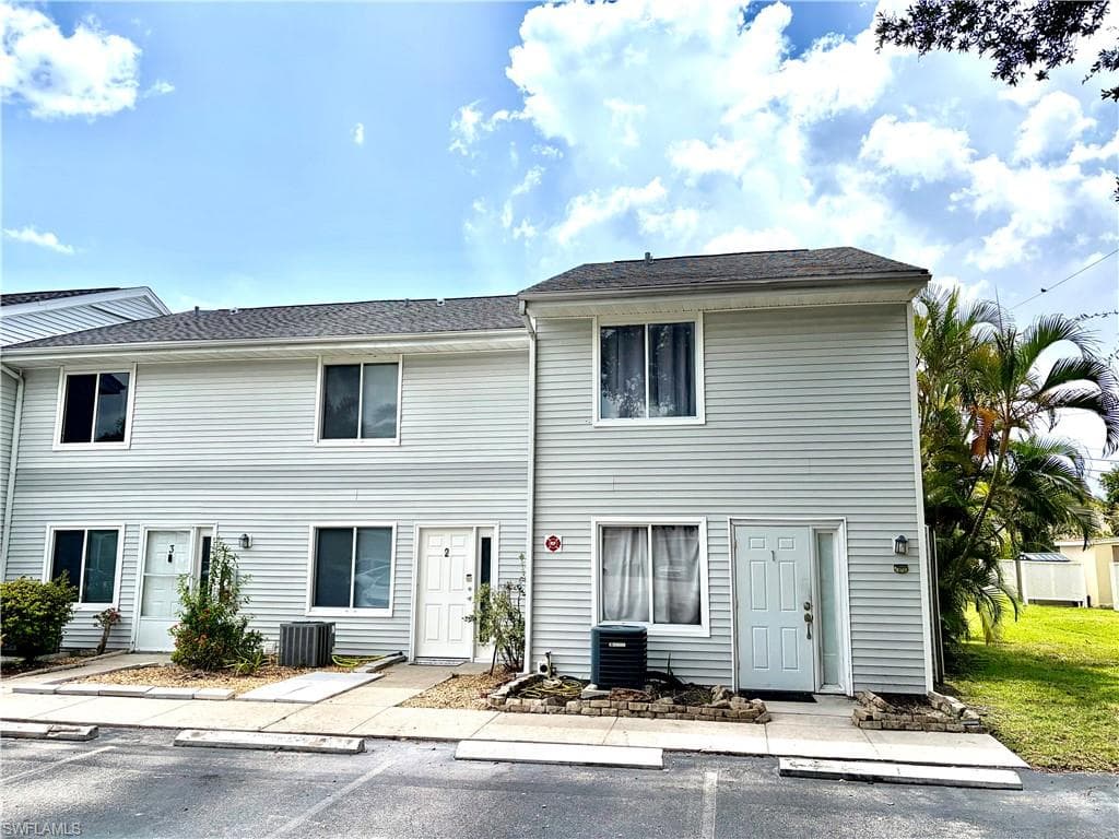 13160 Kings Point DR 2 FORT MYERS, FL 33919
