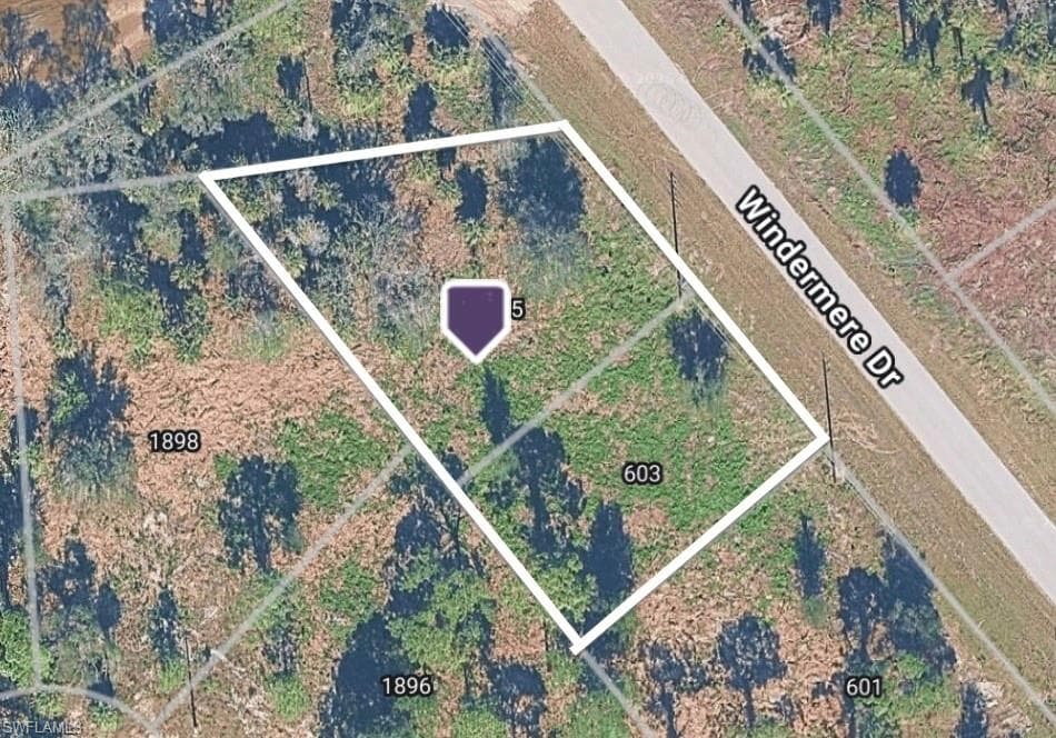 605 Windermere DR LEHIGH ACRES, FL 33972