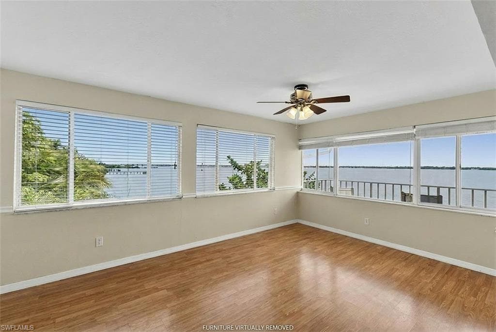 720 Tarpon ST FORT MYERS, FL 33916