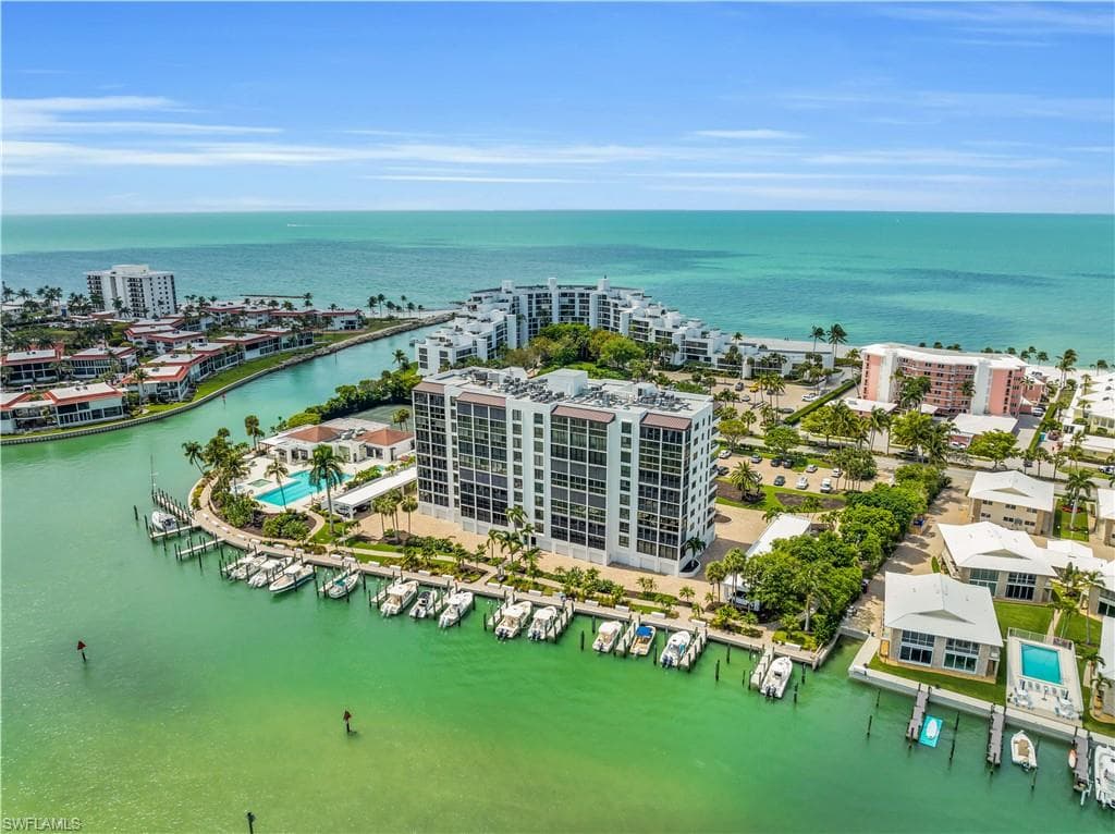 2400 Gulf Shore BLVD N 603 NAPLES, FL 34103