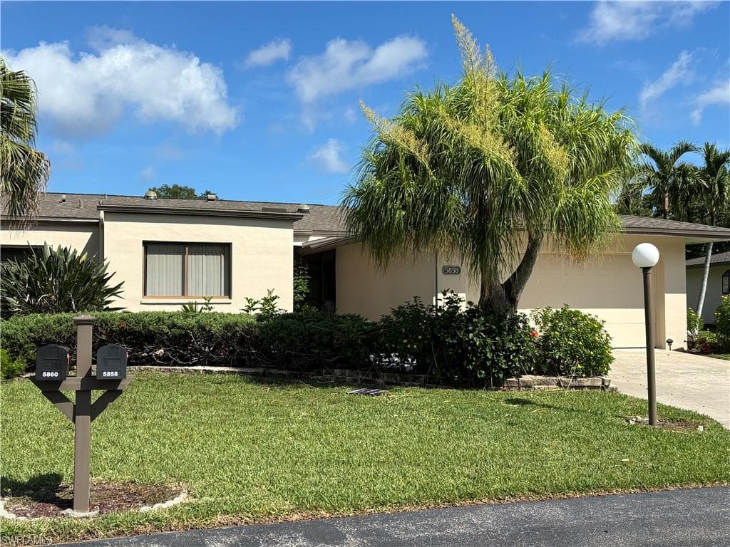 5858 Wild Fig LN FORT MYERS, FL 33919