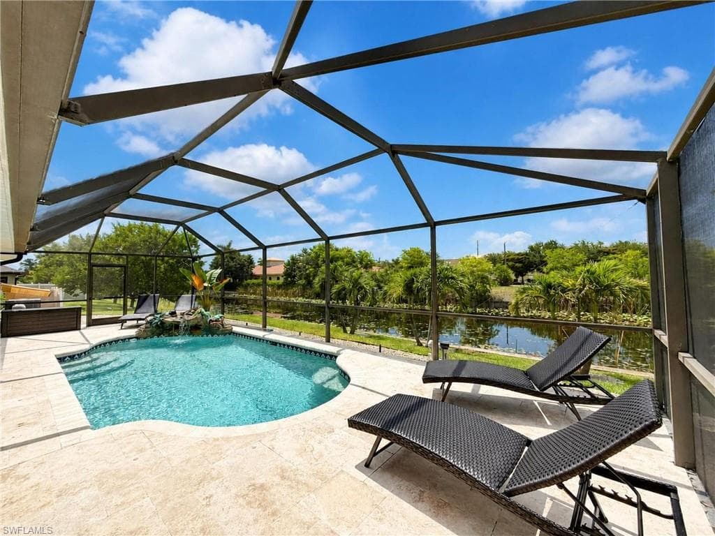 921 SW 5th TER CAPE CORAL, FL 33991