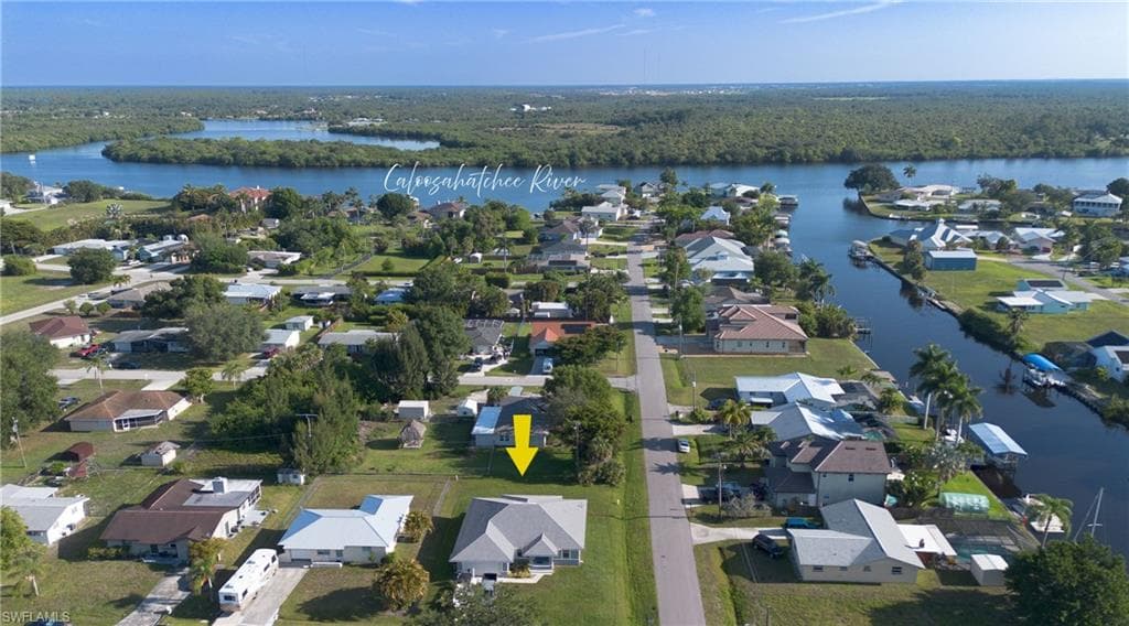 2115 Bahama AVE FORT MYERS, FL 33905
