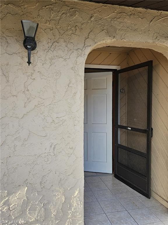 421 24th AVE CAPE CORAL, FL 33990