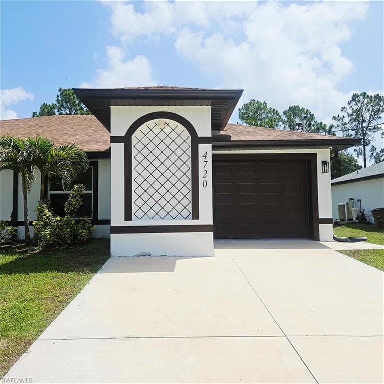 4720 29th ST SW LEHIGH ACRES, FL 33973