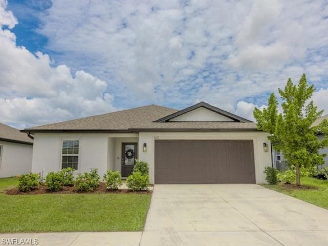 813 Franklin CT IMMOKALEE, FL 34142