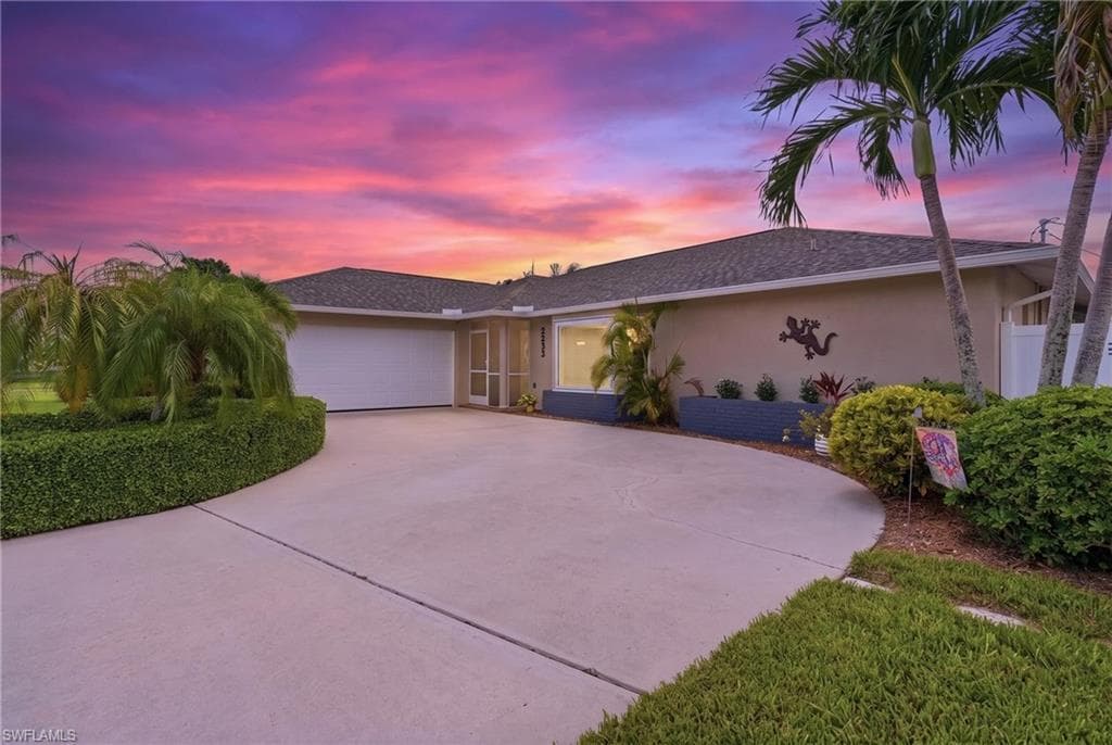 2233 12th PL CAPE CORAL, FL 33991