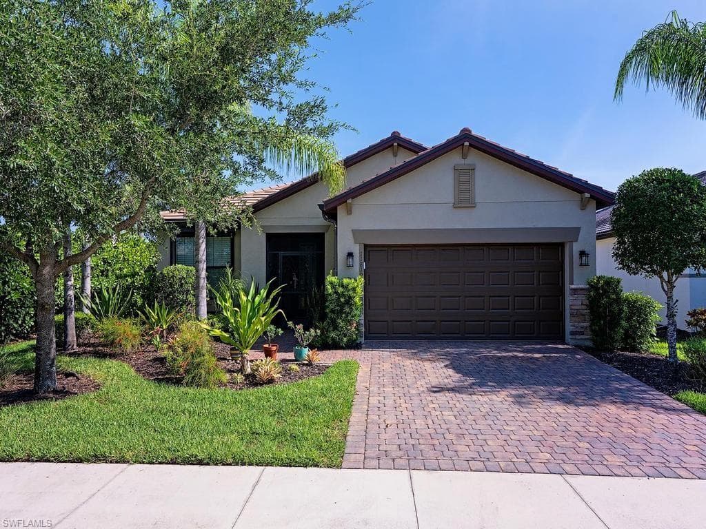 11810 Darcy PL FORT MYERS, FL 33913